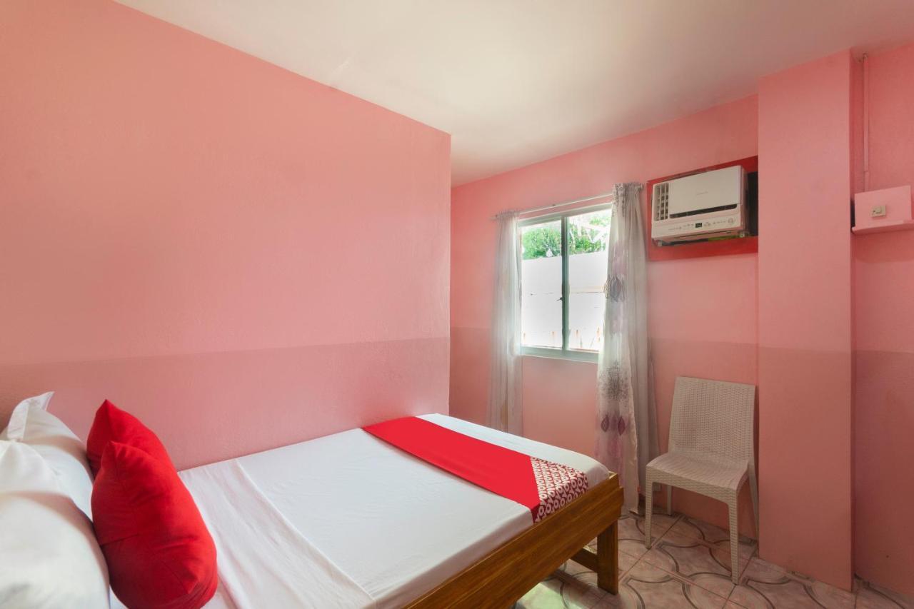 Oyo 449 Sunrise 888 Hotel Oslob Bagian luar foto